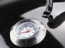 Richtig Grillen: Deckelthermometer im Kugelgrill