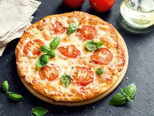 Richtig Grillen: Pizza aus dem Grillakademie Rezeptbuch