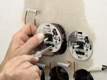 Ratgeber Elektroinstallation: Neuen Schalter unter Putz einbauen