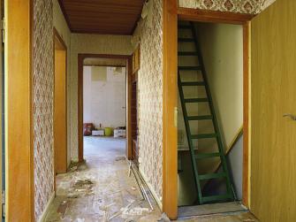 Holztreppe bauen: Alte Leiter ins Dachgeschoss
