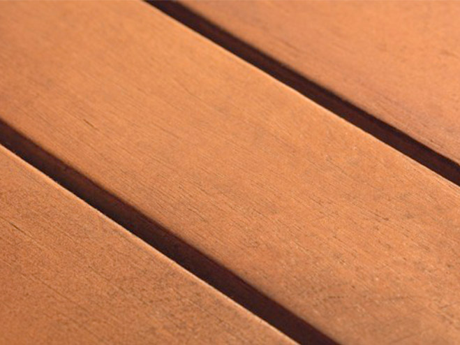 Material: Gartenmöbel aus Holz